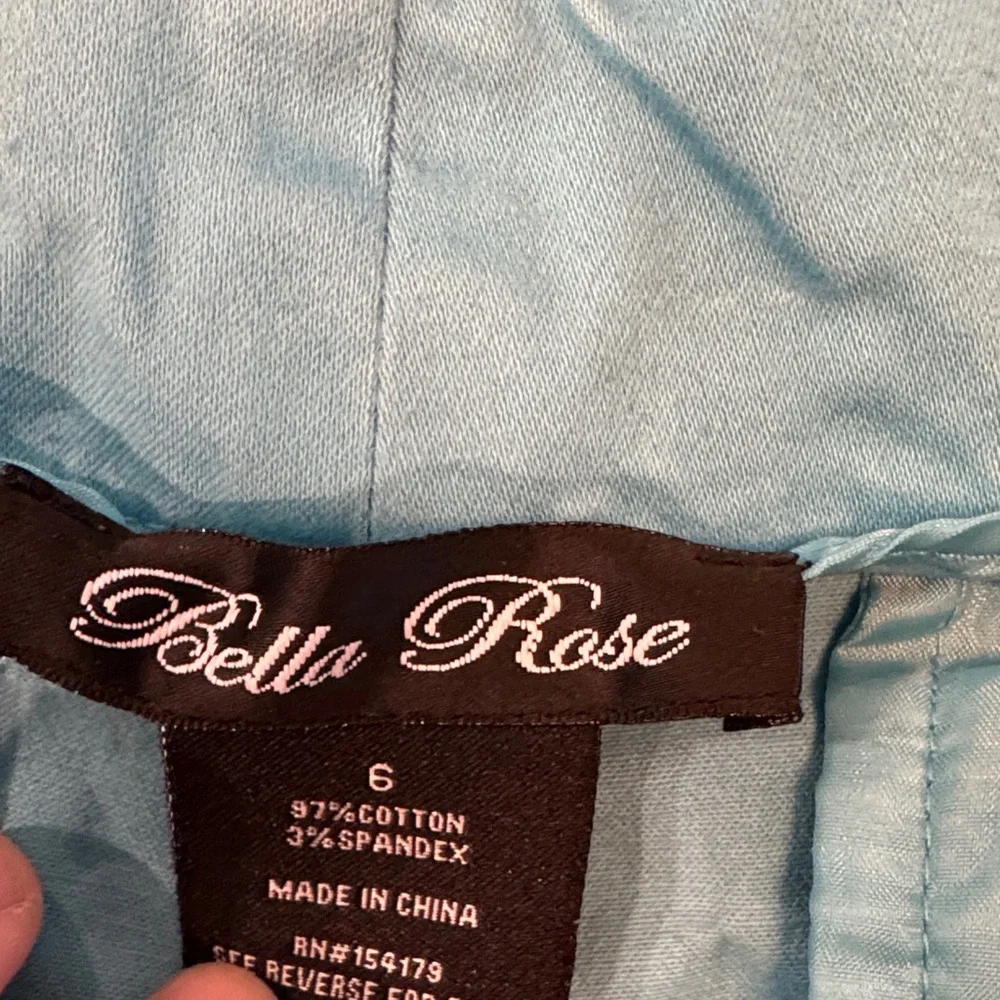 Bella Rose Closet Light Blue Cargo Shorts - Picture 3 of 3